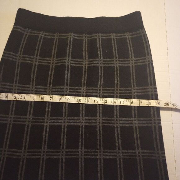 Willi Smith wool blend stretchy knit plaid skirt - Picture 2 of 6